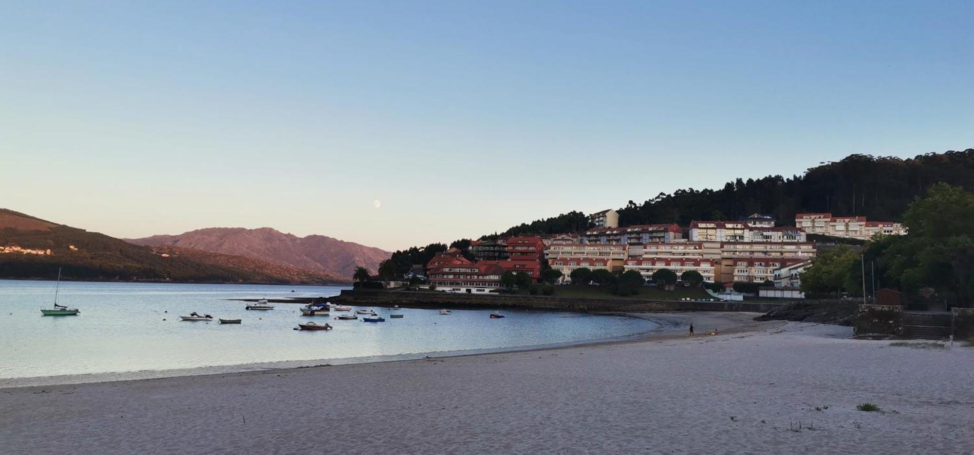 Apartamento A Estrenar Con Vistas Naroa Corcubión Exteriör bild